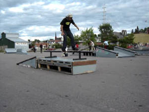 brad-boardslide.jpg